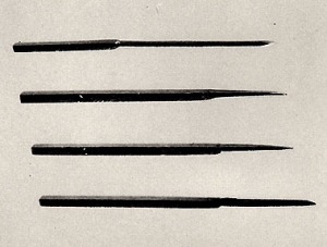 Gold accupunture needles from Liu Sheng's tomb. Wenhuadageming qijian chutu wenwu p. 16